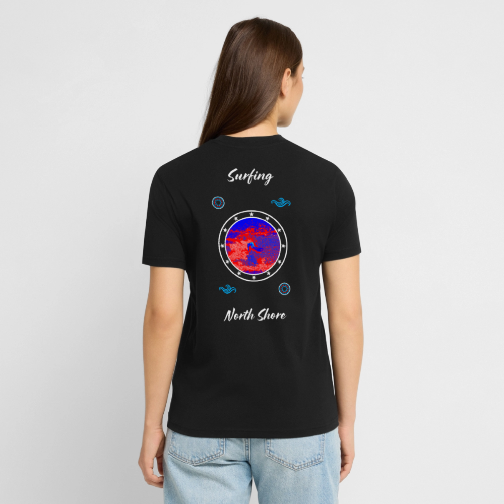 20.03.26 Taijn Toriijn "Surfing North Shore" - StanleyStella-Unisex Bio-T-Shirt - Dunkle Farben - Schwarz