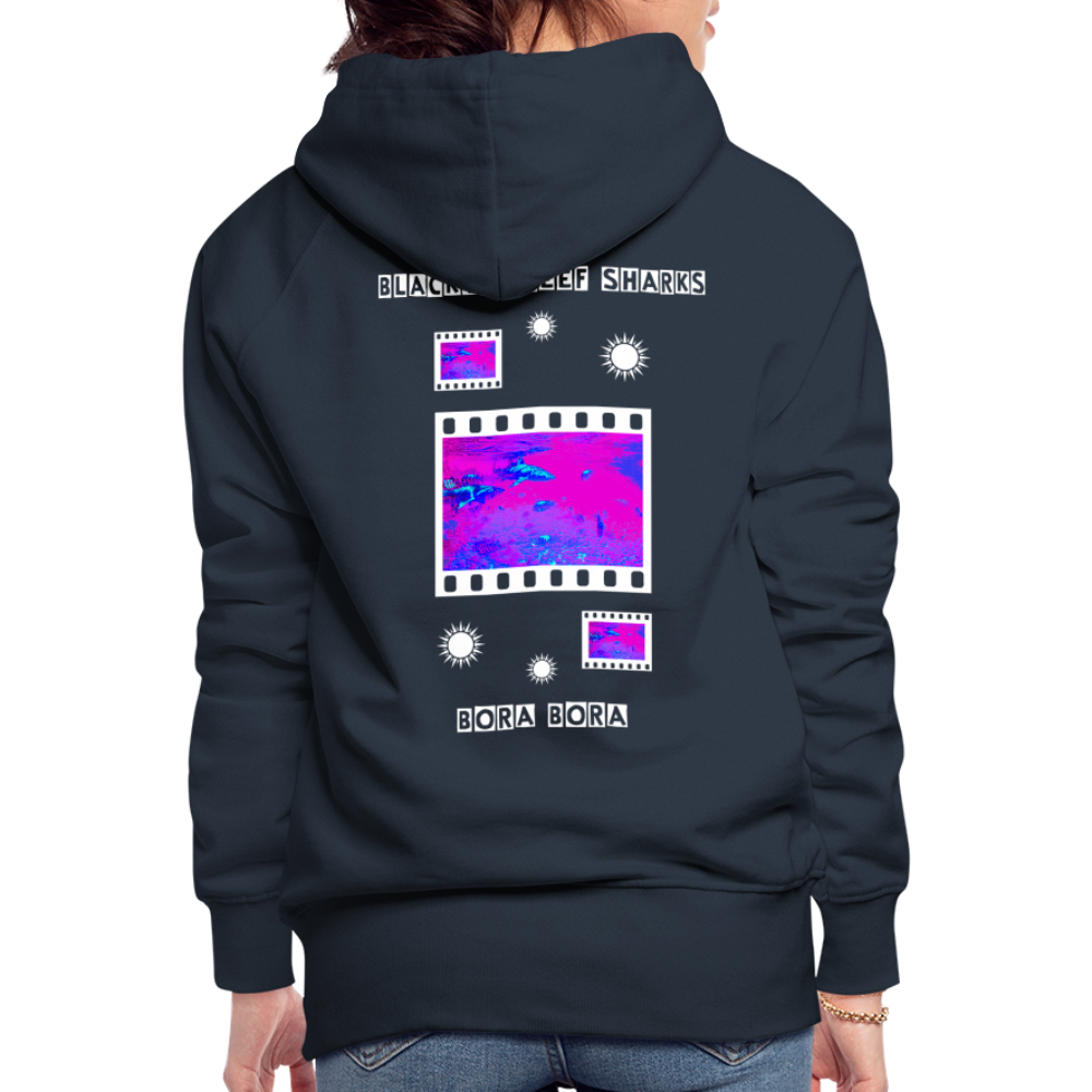 08.11.23 Taijn Torijn "Blacktip Reef Sharks - Bora Bora" - DAMEN Premium Hoodie Purple - Navy